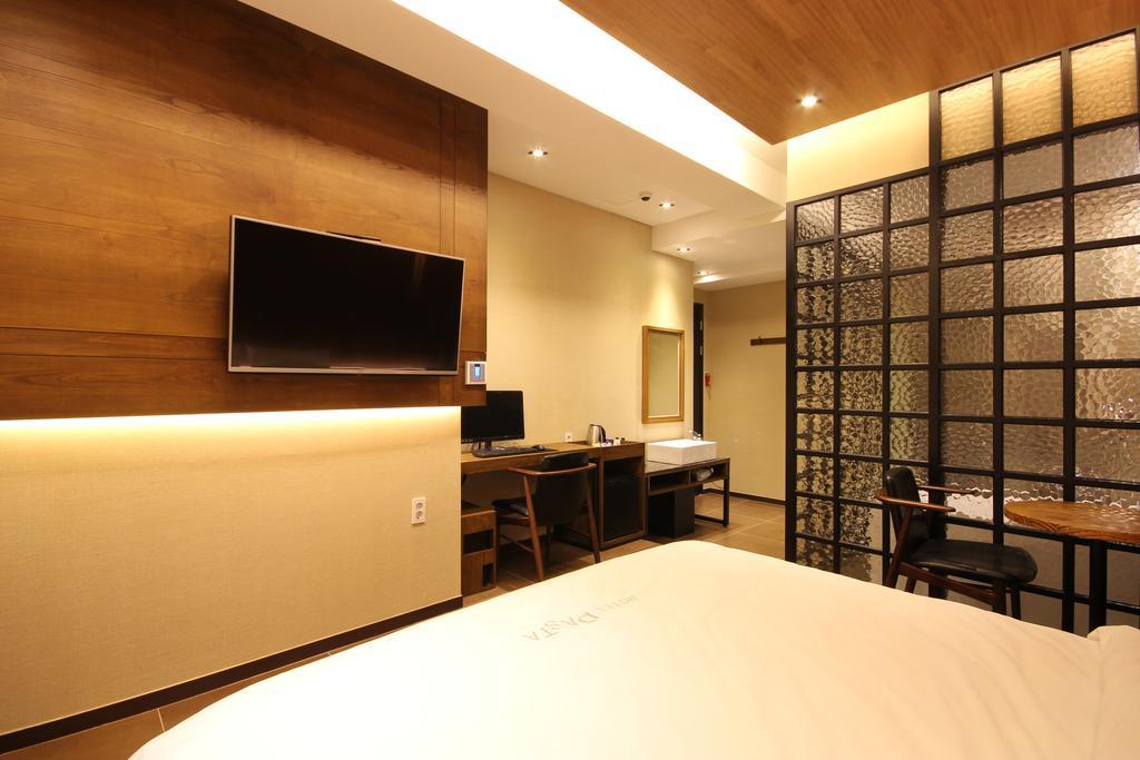Hotel 38.5 Jinhae Changwon Eksteriør billede