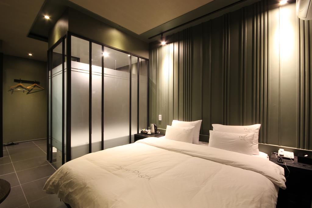 Hotel 38.5 Jinhae Changwon Eksteriør billede