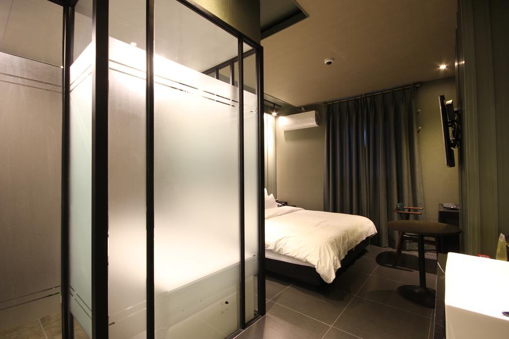 Hotel 38.5 Jinhae Changwon Eksteriør billede