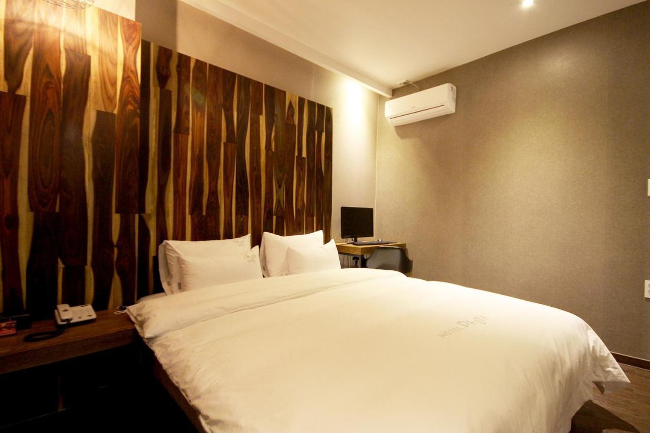 Hotel 38.5 Jinhae Changwon Eksteriør billede