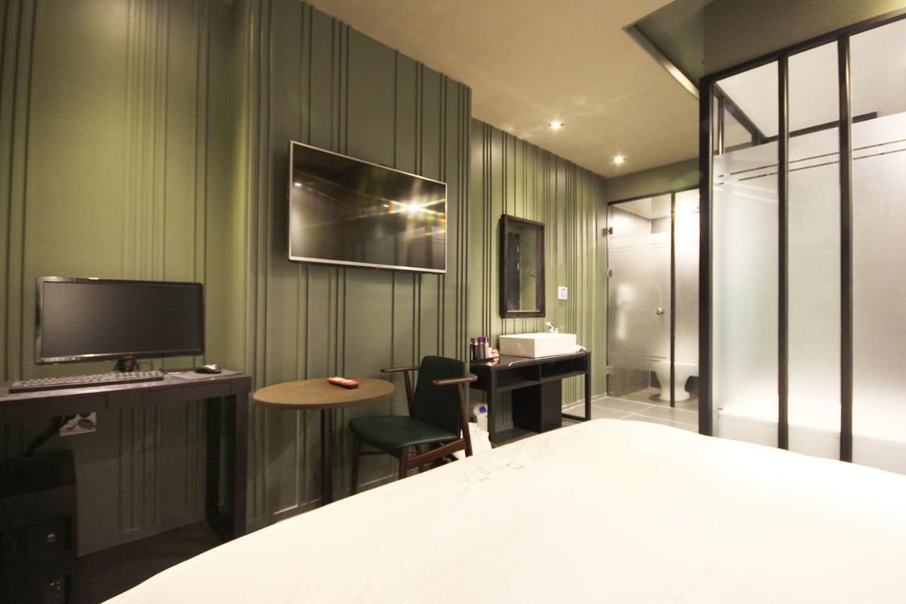 Hotel 38.5 Jinhae Changwon Eksteriør billede