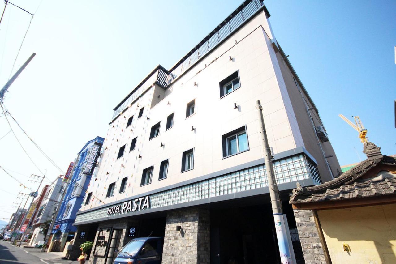 Hotel 38.5 Jinhae Changwon Eksteriør billede