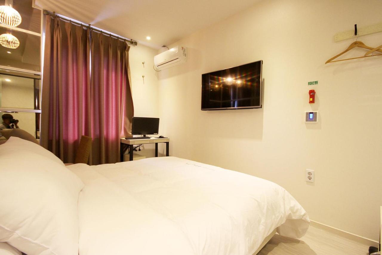Hotel 38.5 Jinhae Changwon Eksteriør billede