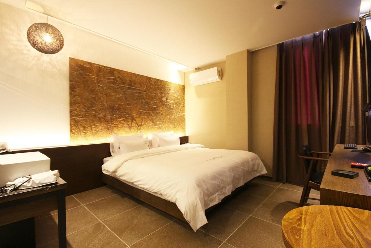 Hotel 38.5 Jinhae Changwon Eksteriør billede