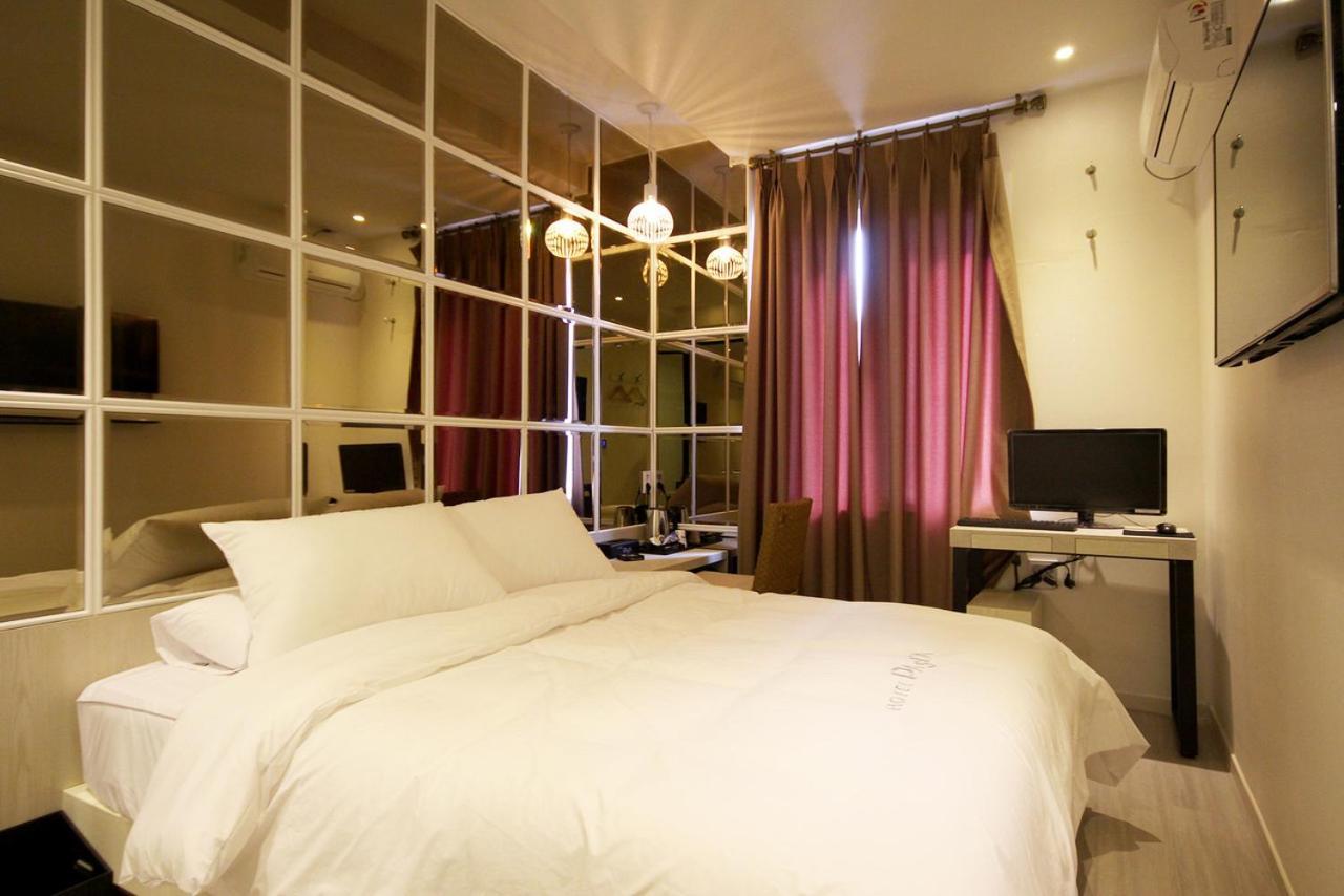Hotel 38.5 Jinhae Changwon Eksteriør billede