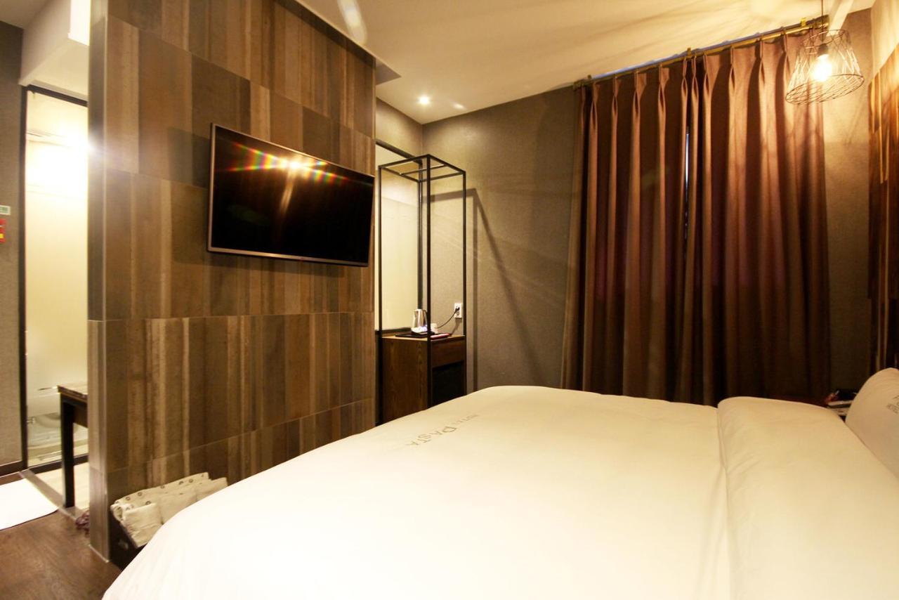 Hotel 38.5 Jinhae Changwon Eksteriør billede
