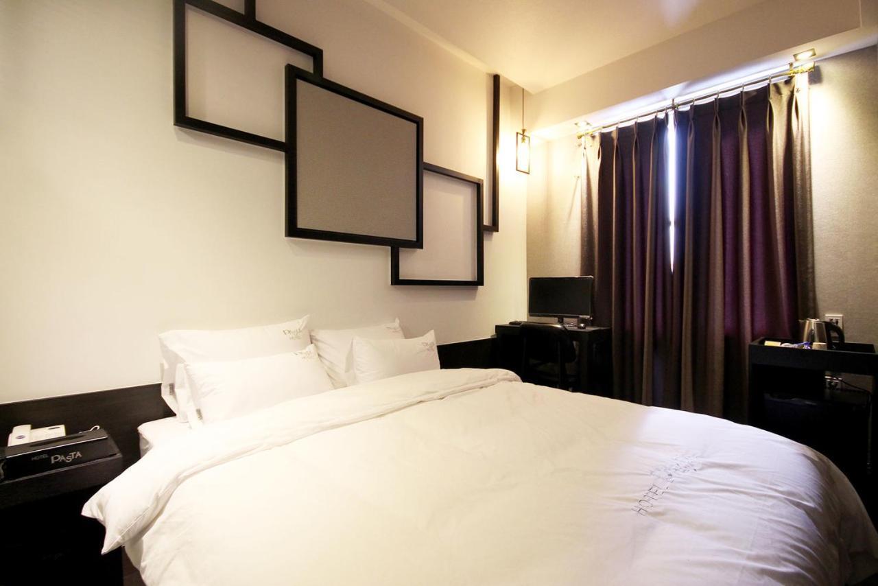 Hotel 38.5 Jinhae Changwon Eksteriør billede