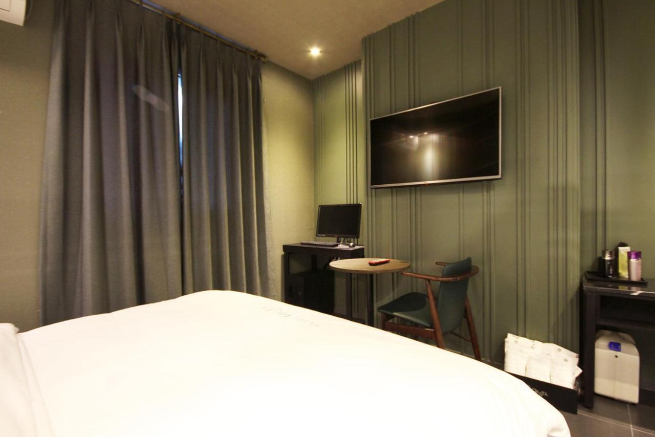 Hotel 38.5 Jinhae Changwon Eksteriør billede